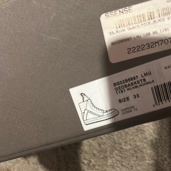 Big Kids cream and black high top Rick Owens - Picture 6 of 6